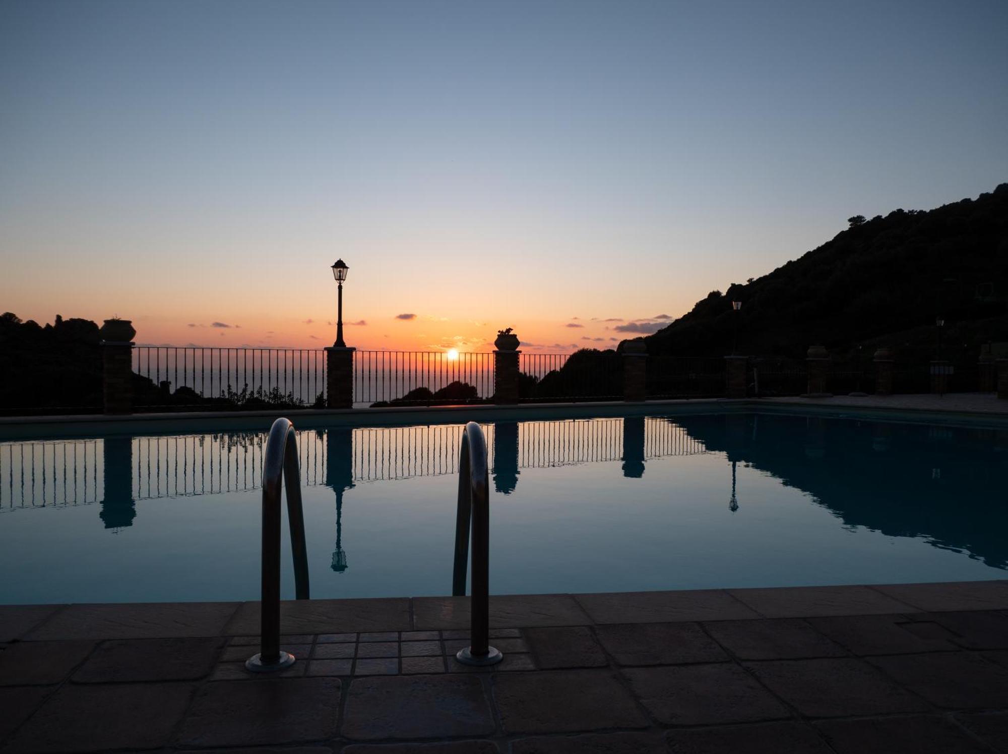Вилла Il Tramonto Tanca Piras Nebida Экстерьер фото